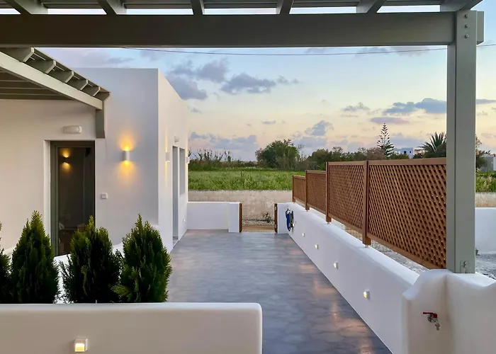 Luaz Naxian Living